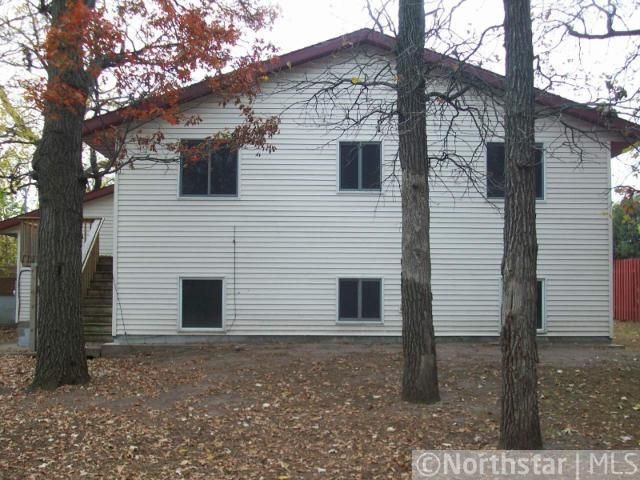 711 E River Rd, Anoka, MN 55303