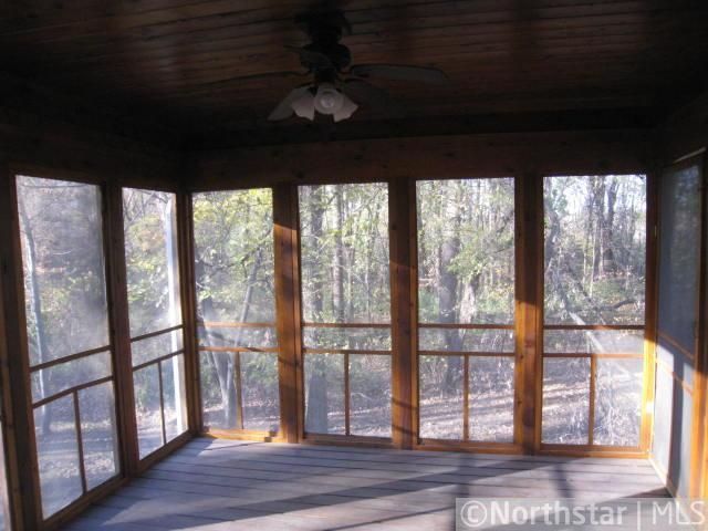 4652 Castle Cir, Lester Prairie, MN 55354