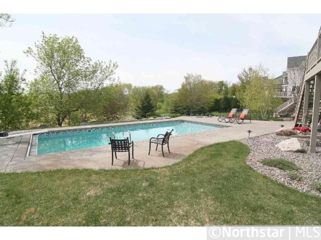 7444 Moccasin Trl, Chanhassen, MN 55317