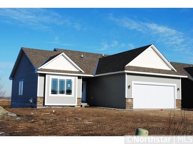 131 Robinson Dr, Lino Lakes, MN 55014