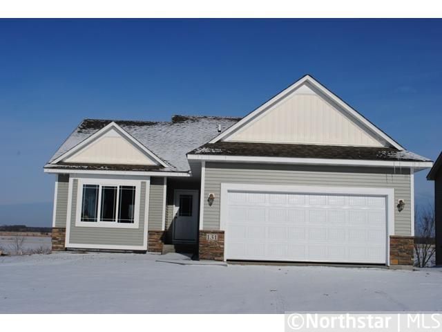 131 Robinson Dr, Lino Lakes, MN 55014