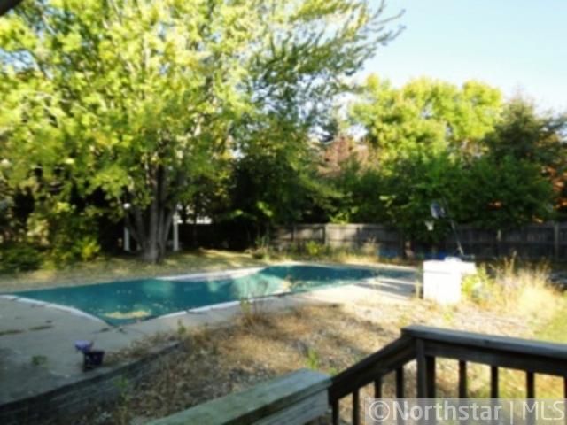 14128 Frontier Ln, Burnsville, MN 55337