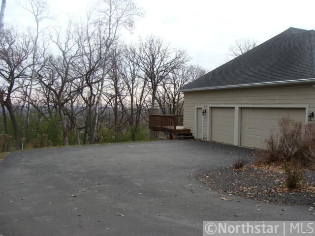 2385 Overlook Ct N, Stillwater, MN 55082
