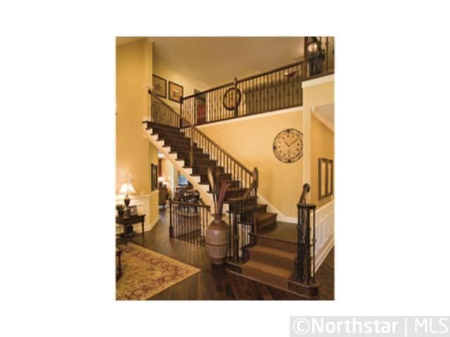 1460 Steeplechase Ln, Eagan, MN 55122
