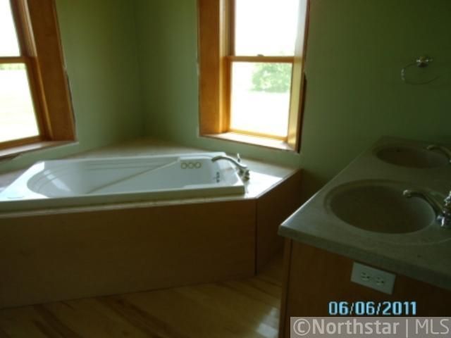 11067 285th Ave NW, Zimmerman, MN 55398