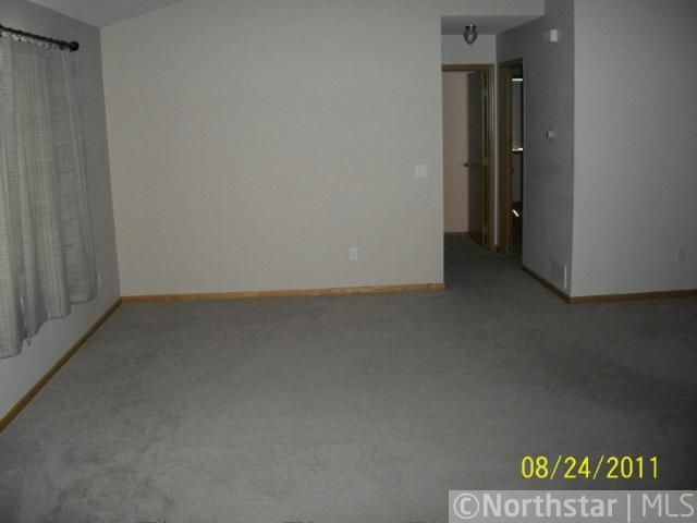 619 Pheasant Rn, Winsted, MN 55395