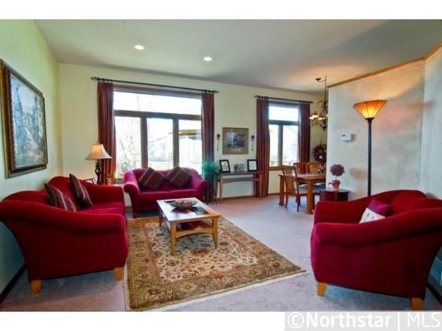 8570 Flamingo Dr, Chanhassen, MN 55317