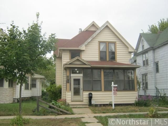 919 Beech St, Saint Paul, MN 55106