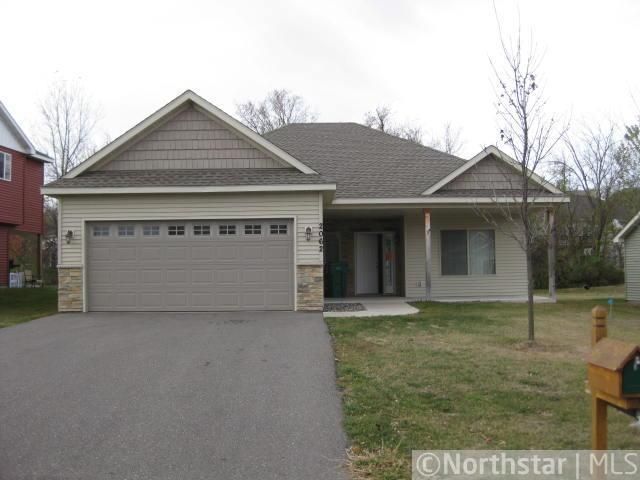 2062 Langston Ln, Saint Michael, MN 55376