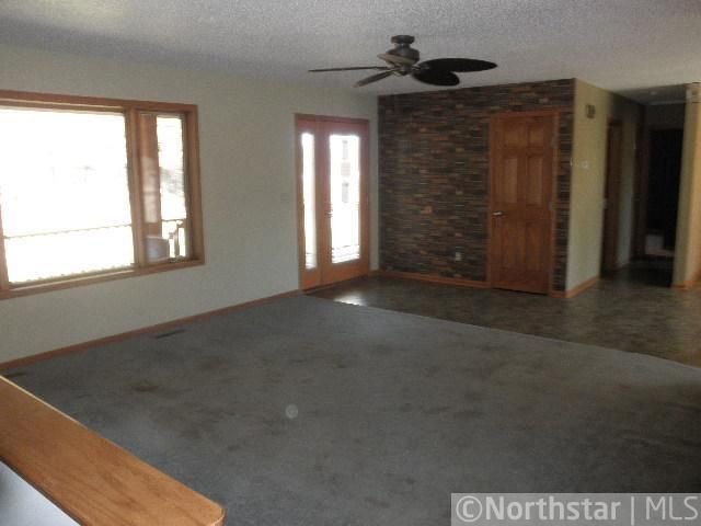 7500 277th Ave, North Branch, MN 55056