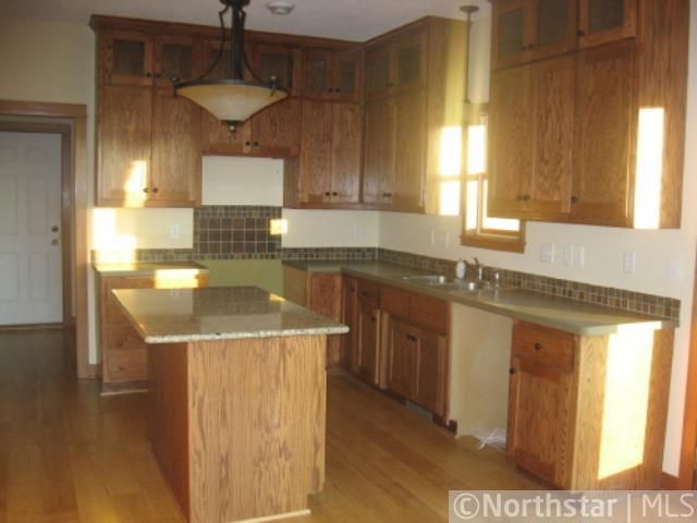 29679 Shoreview Cir, Lindstrom, MN 55045