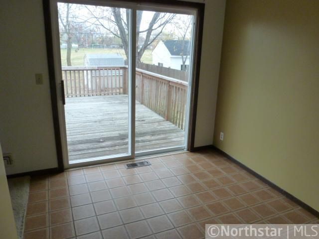 844 Greening Ave, Apple Valley, MN 55124