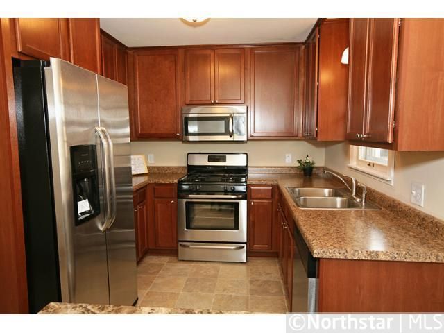 2059 Orange Ave E, Saint Paul, MN 55119