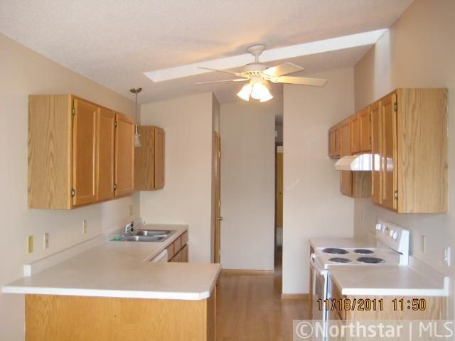 5600 Pompano Dr, Minnetonka, MN 55343