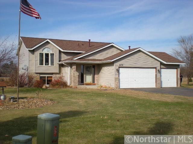 6436 401st St, North Branch, MN 55056