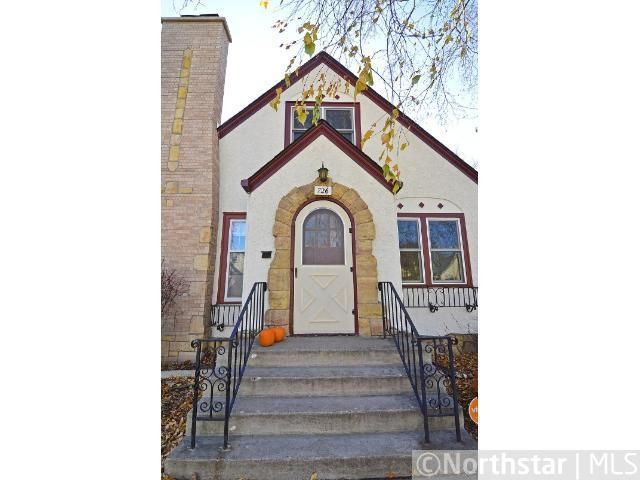 726 Sherwood Ave, Saint Paul, MN 55106