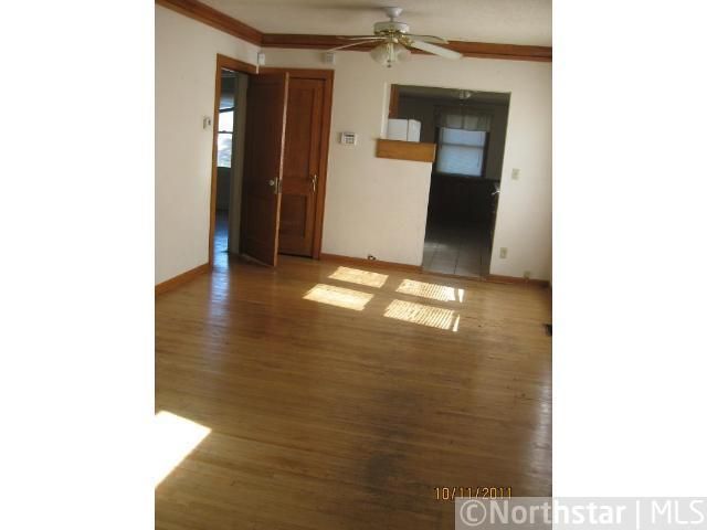 2938 Thomas Ave N, Minneapolis, MN 55411