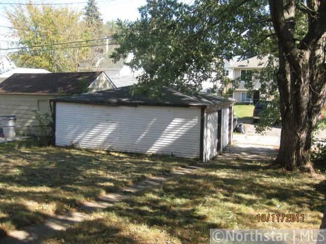 2938 Thomas Ave N, Minneapolis, MN 55411