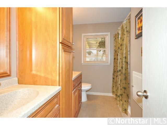 9902 93rd Ave N, Maple Grove, MN 55369