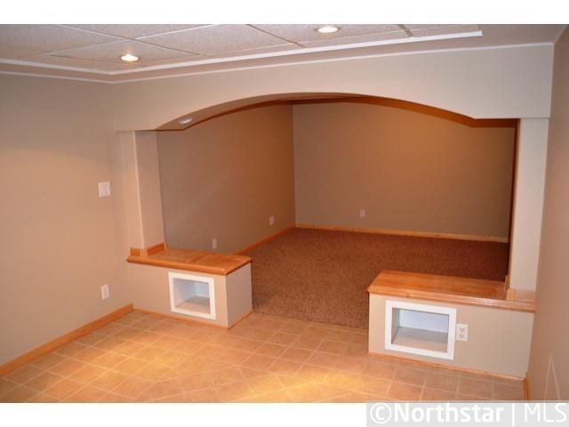 1311 Charlton St, West Saint Paul, MN 55118