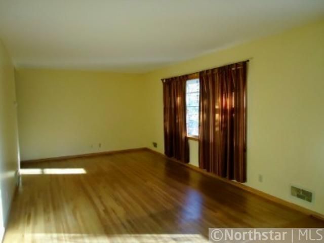 5085 Rainbow Ln, Mounds View, MN 55112