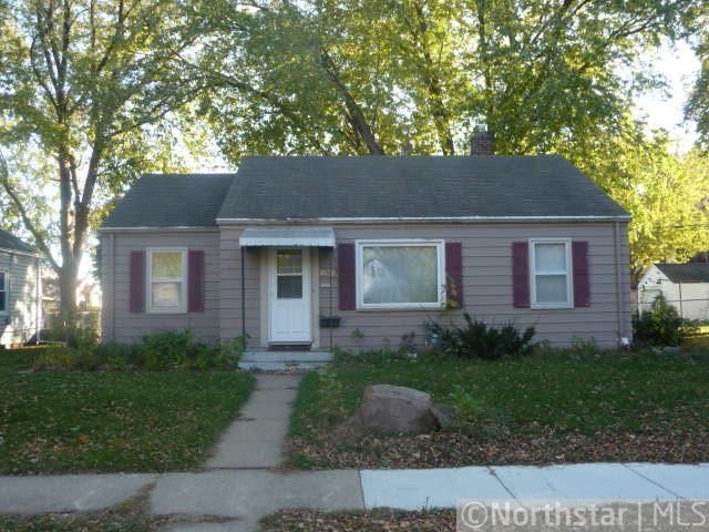 2072 3rd St E, Saint Paul, MN 55119
