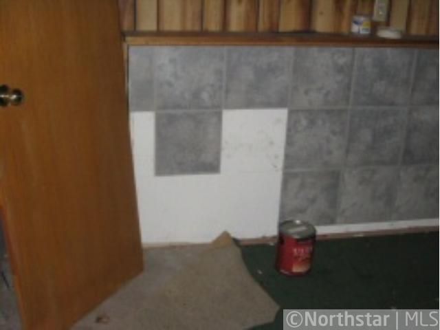 40109 Harvester Ave, North Branch, MN 55056