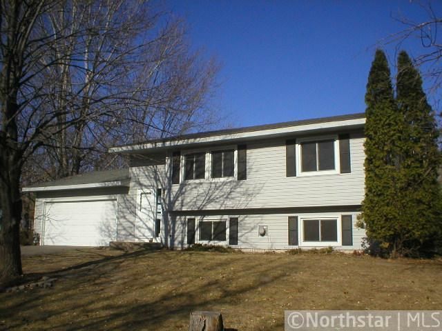 9998 64th Cir N, Maple Grove, MN 55369