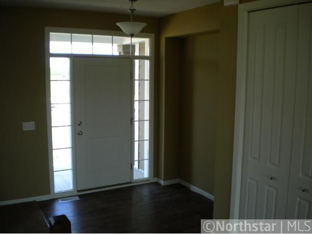 2556 Liberty Trl, Woodbury, MN 55129