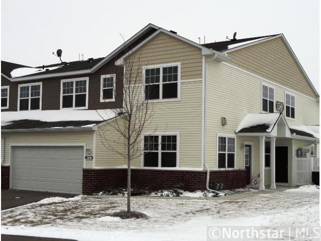 1589 Sumac Cir #A, Carver, MN 55315