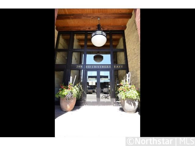 289 5th St E #502, Saint Paul, MN 55101