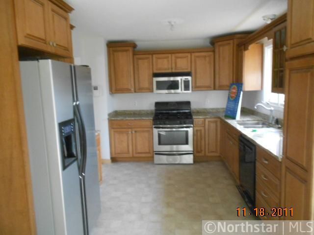 10910 Robinson Dr NW, Coon Rapids, MN 55433