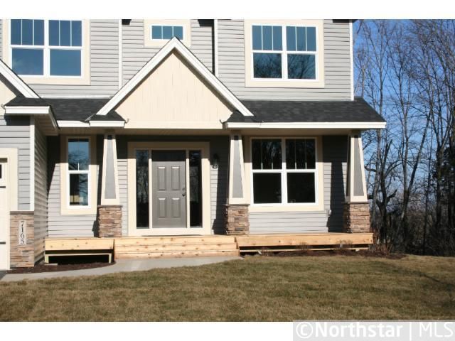 7165 Oak Ridge Trl, Shakopee, MN 55379