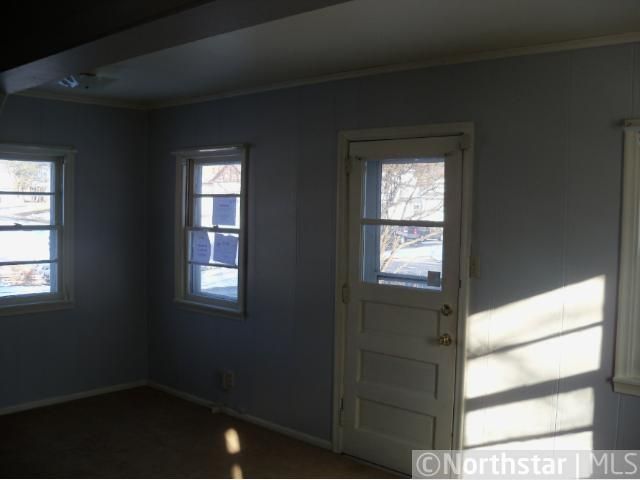 5860 3rd St NE, Fridley, MN 55432