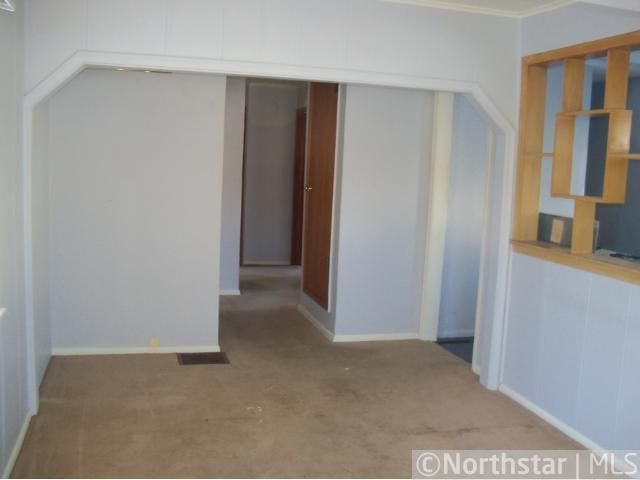 5860 3rd St NE, Fridley, MN 55432