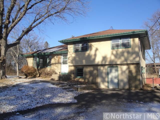 7644 Harold Ave, Golden Valley, MN 55427