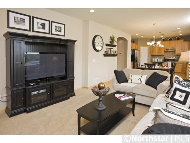 1859 Spring Creek Dr, Carver, MN 55315