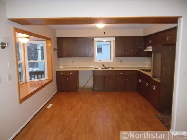 1381 Carrie St, West Saint Paul, MN 55118