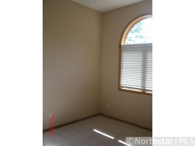 1019 178th Ln NE, Ham Lake, MN 55304