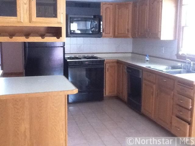 408 Rhode Island Ave N, Golden Valley, MN 55427