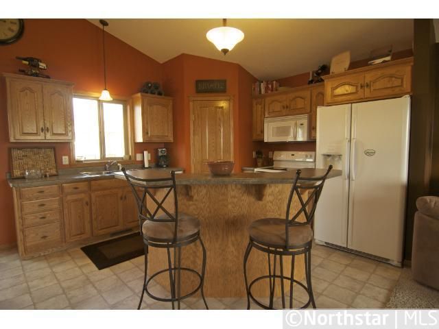 519 Ellie Ct, Saint Joseph, MN 56374