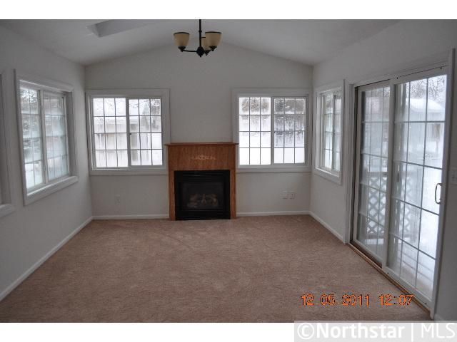 8937 Quinwood Ln N, Maple Grove, MN 55369