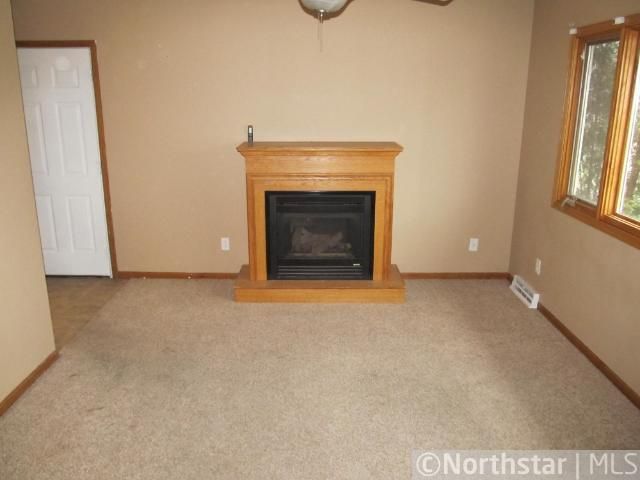 215 18th Ave SE, Cambridge, MN 55008