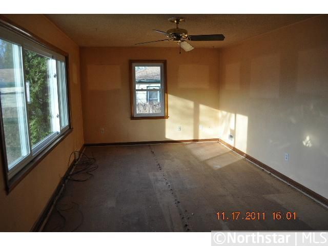 815 Spencer St S, Shakopee, MN 55379
