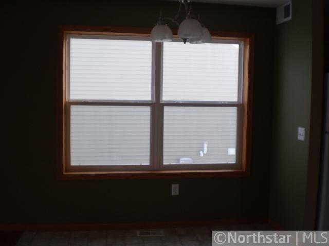 1401 Elm St S, Cambridge, MN 55008