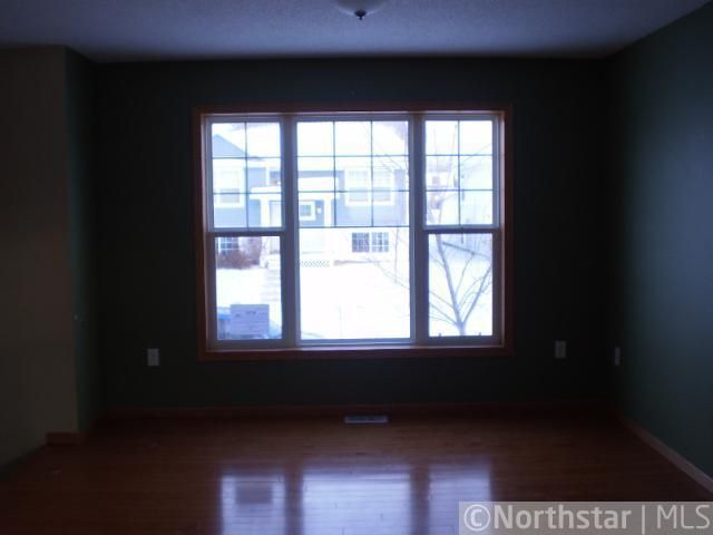 1401 Elm St S, Cambridge, MN 55008
