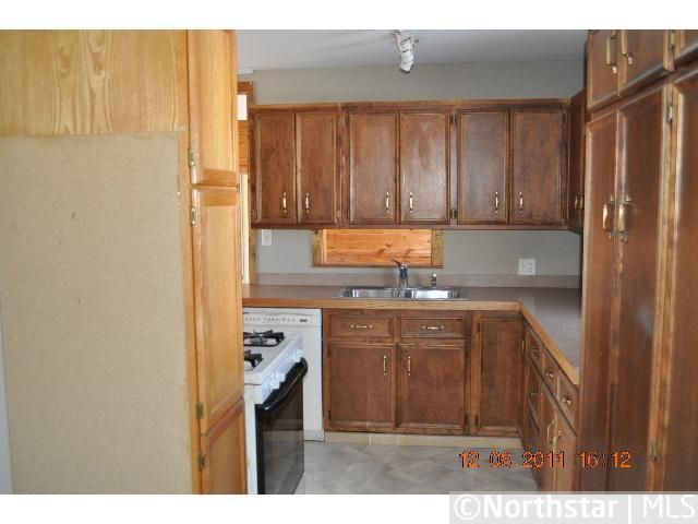 1239 Parallel St, Chaska, MN 55318