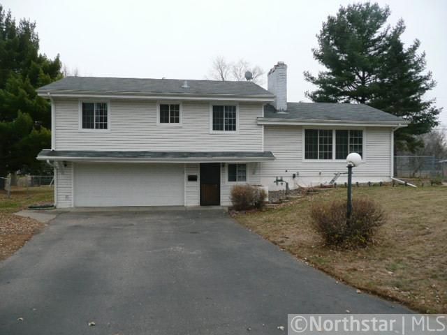 8609 Zenith Rd, Bloomington, MN 55431