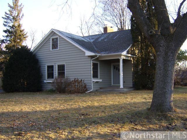 18280 Fairhomes Ln, Wayzata, MN 55391
