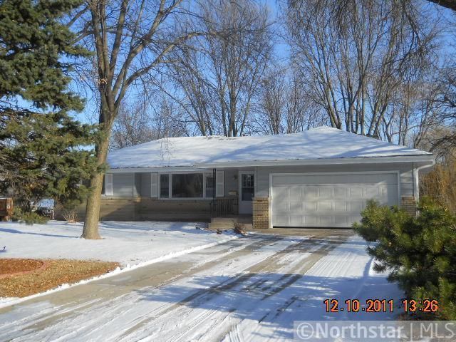 1920 Quebec Ave N, Golden Valley, MN 55427